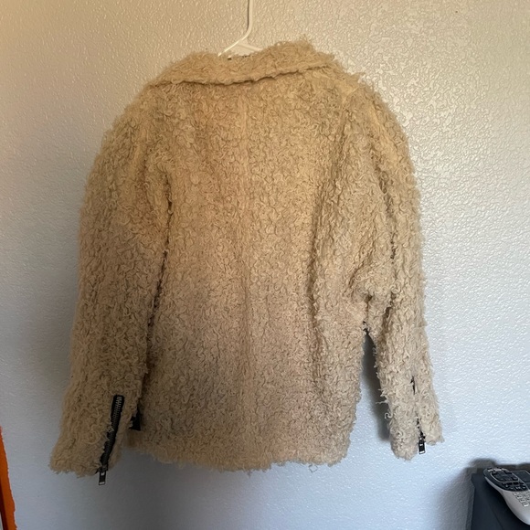 UNIF x Urban Outfitters Motorcycle Oversize Shearling
Jacket Coat - Picture 6 of 6